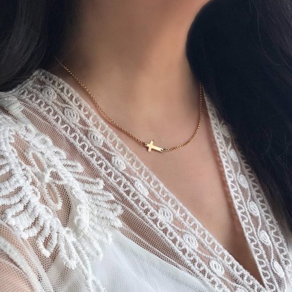 Tesoro Del Sol Jewelry - Gold Sideways Cross Necklace - 18 Inches